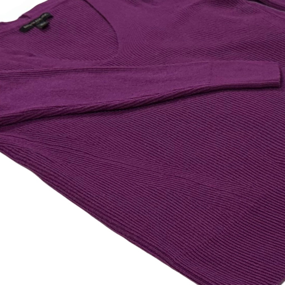 Banana Republic Ribbed V-Neck Sweater Small Purple Plum Wool Blend Long Sleeve - Picture 6 of 9